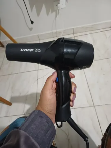 Secador taiff muito bem conservado com difusor 220 wolts 