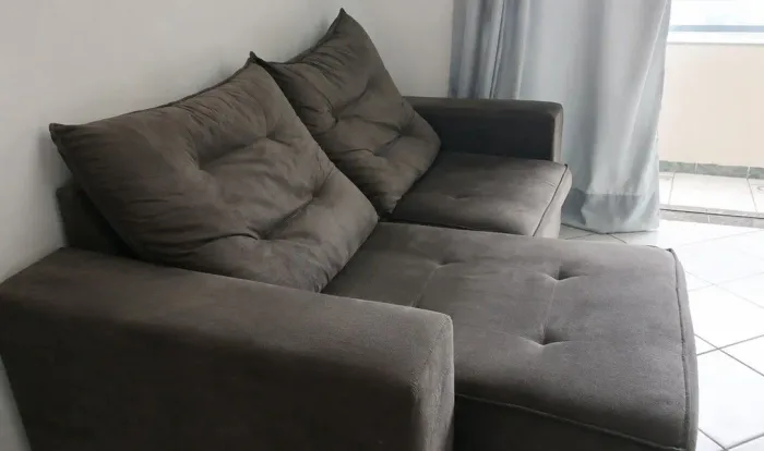 Sofá Retrátil Bipartido - Cinza Chumbo - R$ 600