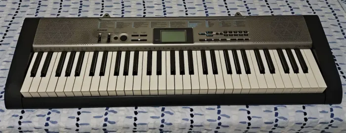 Teclado Cassio - CTK-1300 (Usado)