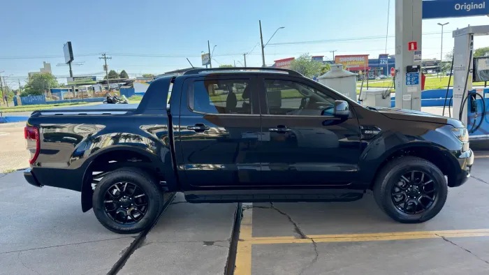 Ford Ranger Black 2.2 4X2 CD Diesel AUT 2022