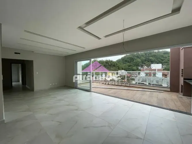 Cobertura vista montanha e mar à venda R$ 2.500.000,00, Toninhas, Ubatuba, SP