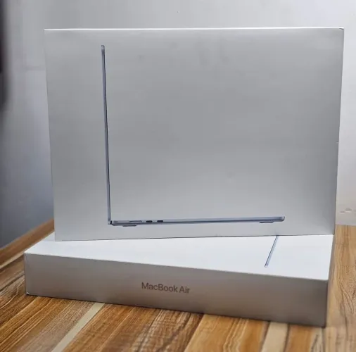 MacBook Air M4 15.3"| 256 SSD 16gb de ram | lacrado