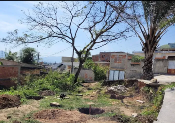 Terreno a venda no 7 de abril