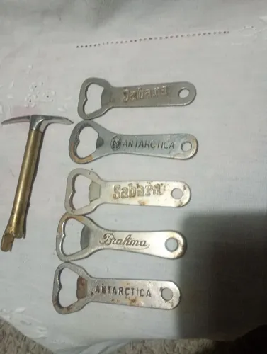 Abridores e Saca Rolha Antigo