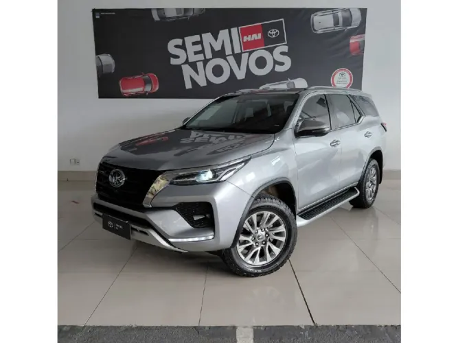 Toyota Hilux SW4 GRS 2.8 TB 4X4 Diesel Aut. 2024
