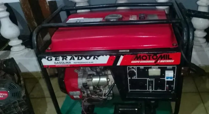 Gerador a Gasolina - MG-6000CLE marca motomil USADO FUNCIONANDO  