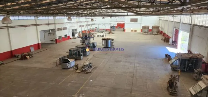 Galpão para alugar, 5000 m² por R$ 157.530,00/mês - Louveira - Louveira/SP