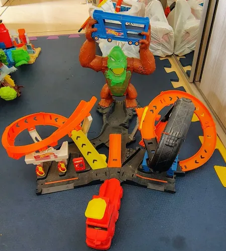 Pista hot Wheels gorila