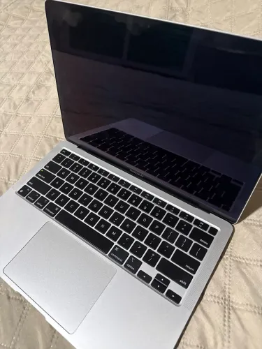 MacBook Air M1