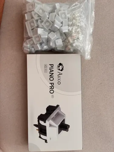 Vendo switch piano pro (45un) + teclas e mais switch