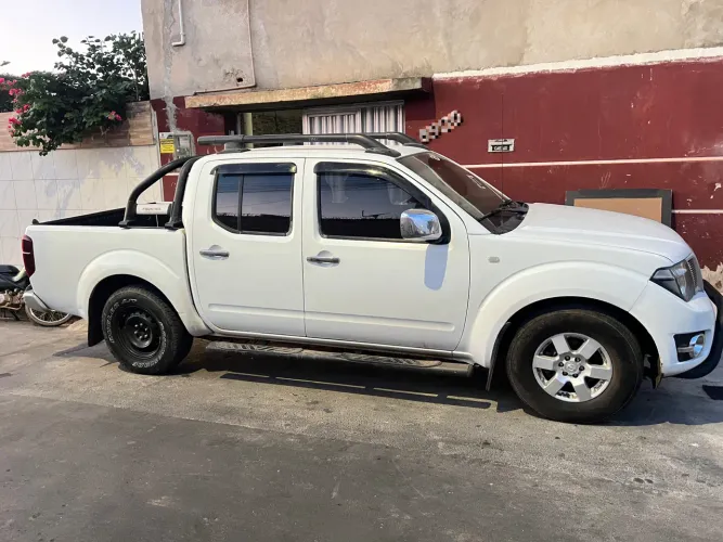 Nissan Frontier SV Attack CD 4X2 2.5 TB Diesel 2015