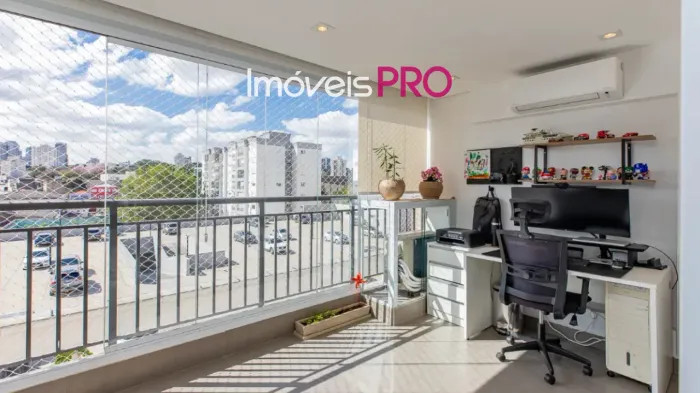 Apartamento de 83 m2 com varanda gourmet em Santo Amaro com 3 dormitórios e 2 suites