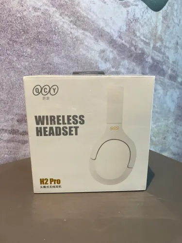 fone de ouvido sem fio QCY H2 Pro. 