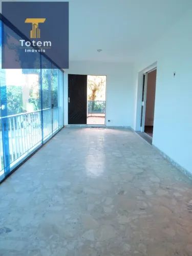 Casa Residencial à Venda  600 m² | 3 Suítes | Av. São Valério  São Paulo