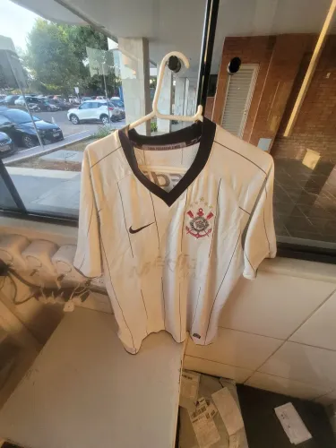 Camisa do Corinthians antiga tamanho g desgaste na parte da frente