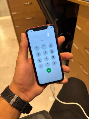 iPhone XR 64gb red