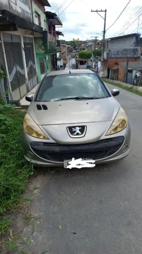 Peugeot 207 XR 1.4 Flex 8V 5P 2010