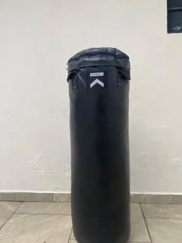 Saco de pancada e acessórios