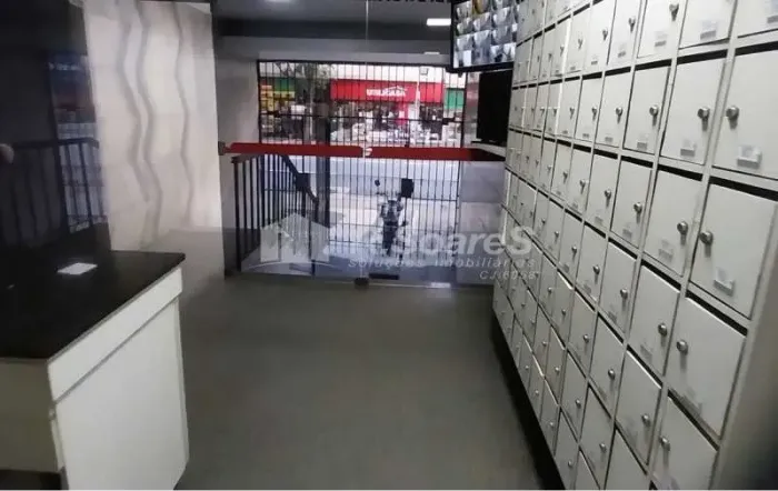 Apartamento conjugado à venda em Copacabana, prédio misto, portaria 24hs, metrô ArcoVerde