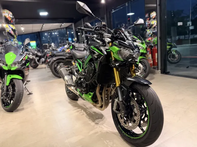 Kawasaki Z 900 r edition 2022