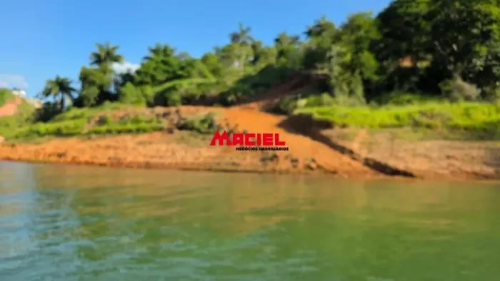 Lote unificado com acesso privativo a represa de Igaratá