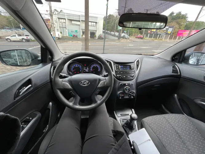 Hyundai HB20 Unique 1.0 Flex 12V Mec. 2019