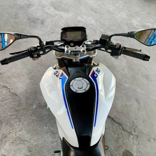 BMW - G310 R