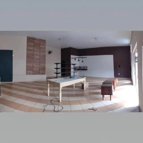 Casa à venda no Centro de Monte Aprazível-SP: 3 quartos, 1 suíte, 2 salas, 2 vagas, 225,92