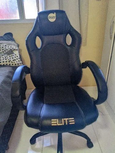Cadeira gamer- Dazz