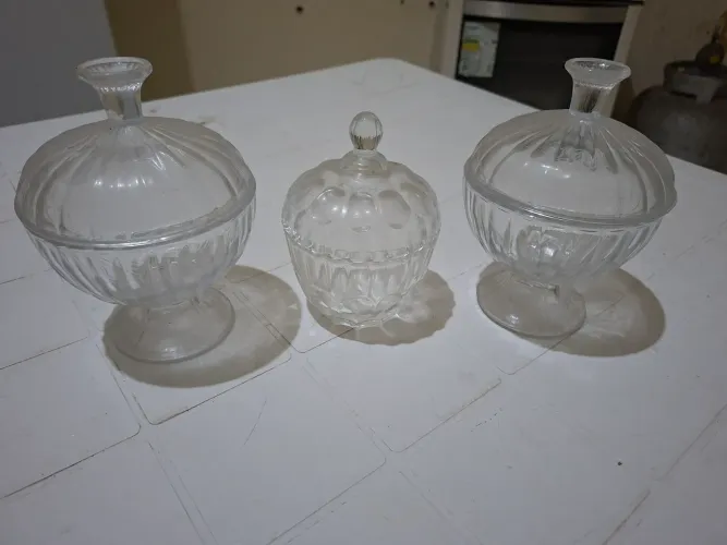 Quite com três bombonieres 