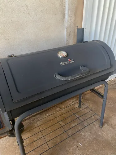 Churrasqueira Char-Broil American Gourmet Offset Smoker - Pouco Usada