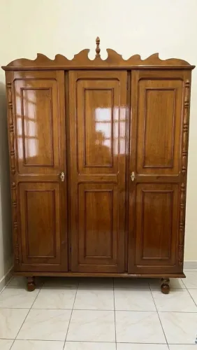 Guarda Roupas Antigo Madeira Maciça