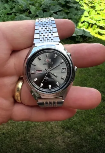 Relógio Orient Racer Dual Windows - anos 70