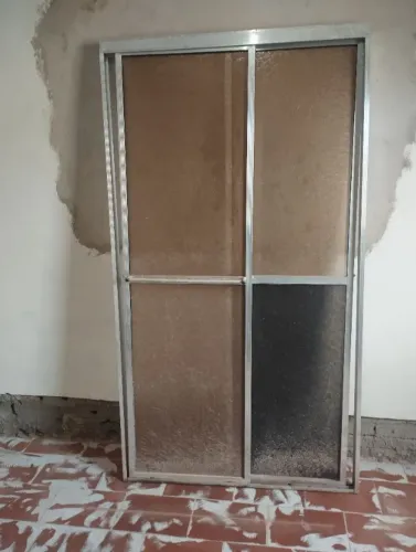 Box para banheiro (acrílico) - 1.00 metro de largura