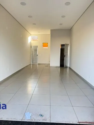 Salão comercial para alugar, 34m² - Jardim Cristo Redentor