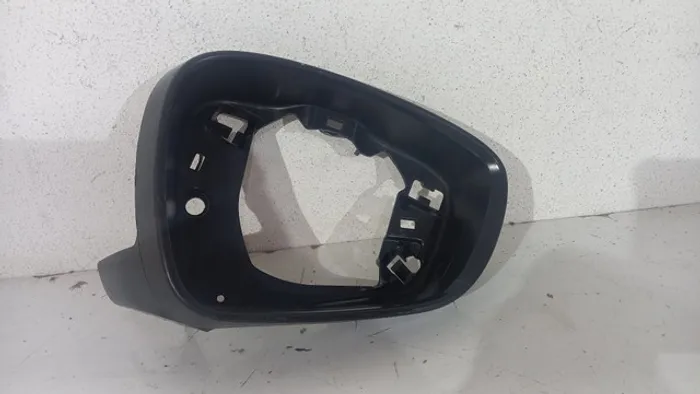 Moldura Retrovisor C3 2013/ 2019 Direito