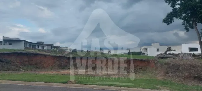 Terreno em condomínio à venda em Indaiatuba-SP, bairro Jardins do Golfe, com 1.000m² de ár