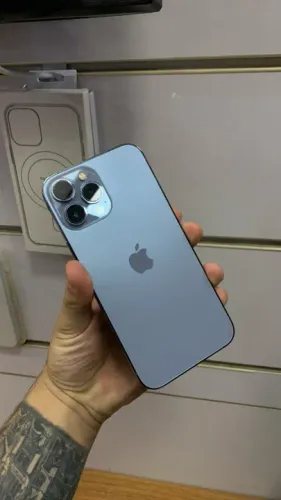 iPhone 13 Pro Max azul