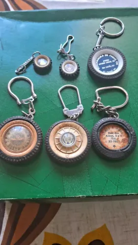 Chaveiros Antigos Pneus Marcas Modelos