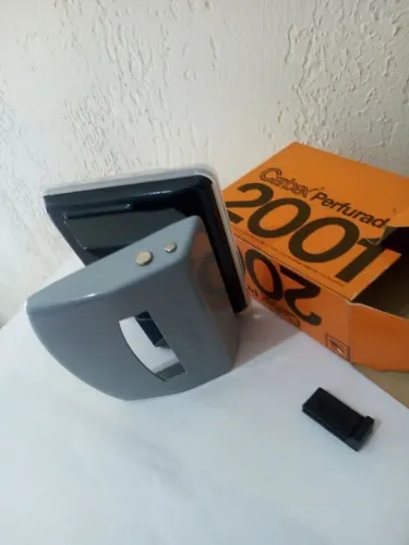 Perfurador de papel em metal dois furos, Carbex Cinza, Novo