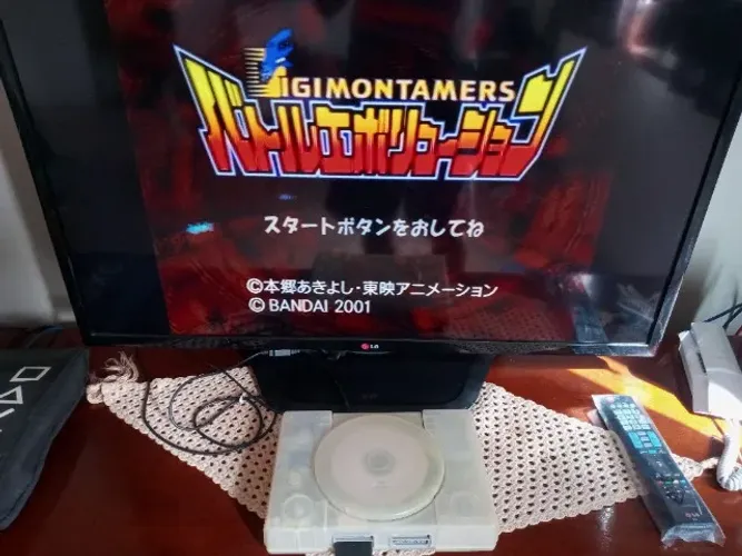 Playstation 1 Fat destravado transparente (Skeleton/Translúcido) somente o console