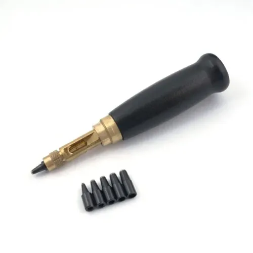 Perfurador manual de couro