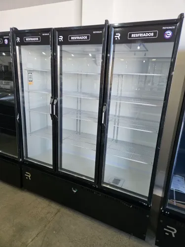 geladeira expositora 3 portas para bebidas e lacticínios - a pronta entrega