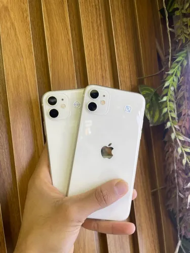 iPhone 11