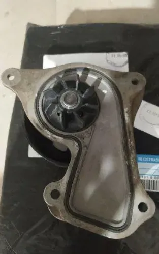 Bomba d'água motor 1.0 12v 3cilindros