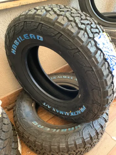 Pneus Habilead PRACTICALMAX A/T 265 70 R17