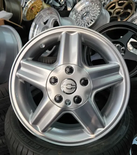 Jogo de rodas Vectra Milenium aro 15 novas