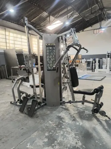 ESTAÇÃO DE MUSCULAÇÃO - MULTI ESTAÇÃO - COM GARANTIA - USADO