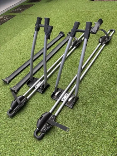 Usado apenas 3x. Novinho sem avaria. Suporte Bike Teto Thule Big Mouth 599XTR + 2 barras 