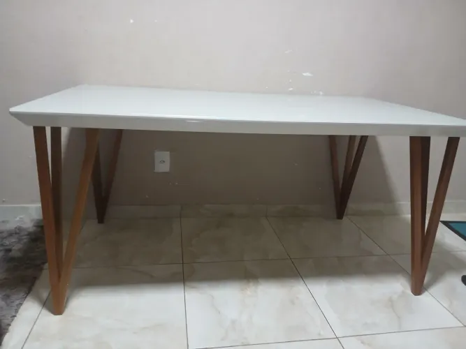 Mesa de jantar grande (6 lugares)